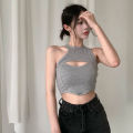 Women's crop top, Korean style cute crop top, slim fit, very beautiful mannequin. 