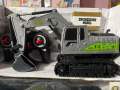 Exavator Dozer Remote Control And Rechargeable. 