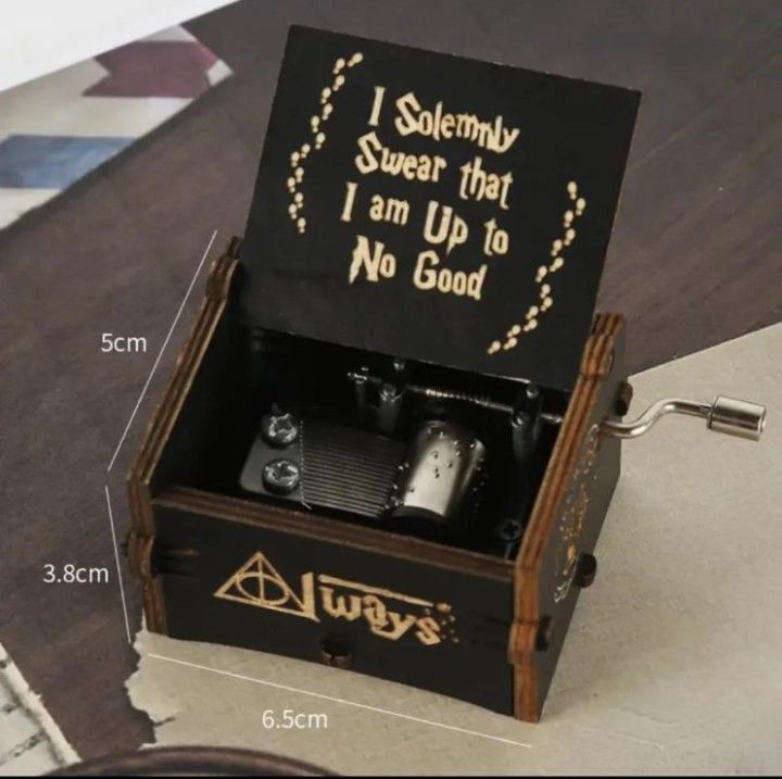 Wooden%20Hand%20Crank%20Queen%20Harry%20Potter%20Music%20Box%20-%20Image%202