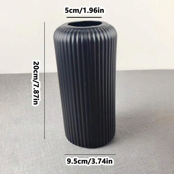 Striped%20Ceramic-Like%20Plastic%20Vase%20for%20Flowers,%20Decorative%20Floral%20Arrangement%20Display,%20Creative%20Little%20Flower%20Vase%20home%20decoration%20item%20-%20Image%203