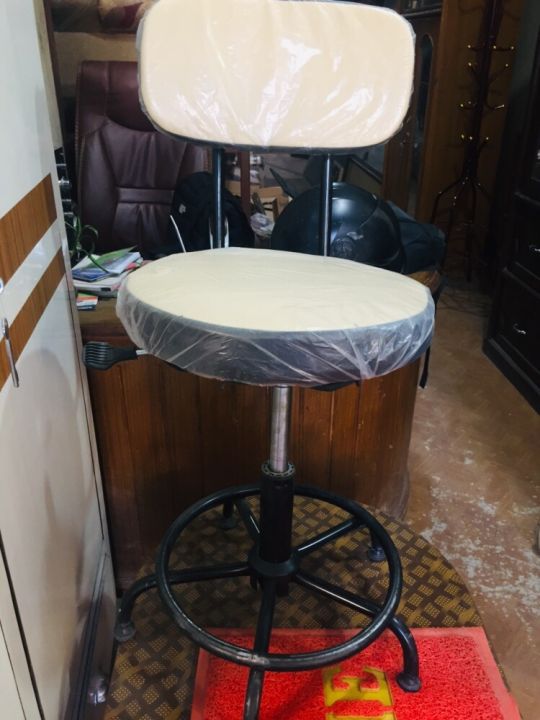 Open Revolving Chair