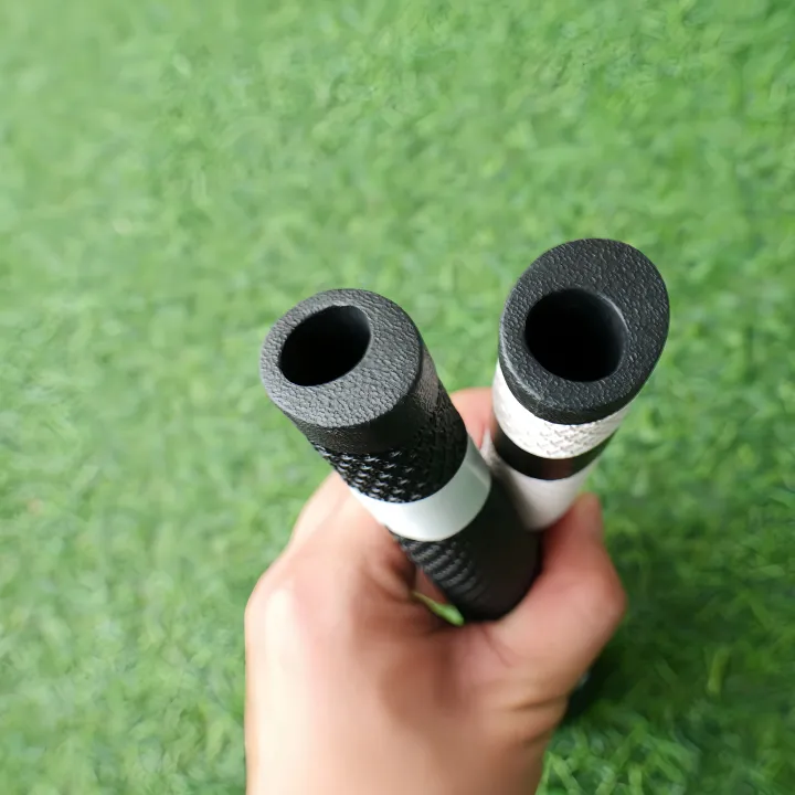 Golf%20Putter%20Grip%202%C2%B0%20Offset%20Hole%20Design%20Classic%20Black%20White%20Color%20Honeycomb%20Anti-Slip%20Texture%20PU%20Material%20Soft%20Comfortable%20Shock%20-%20Image%206