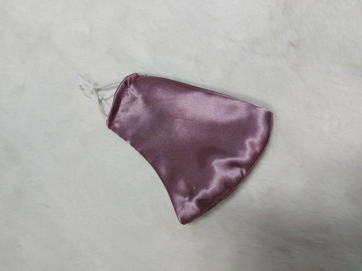 Premium%20Silk%20face%20mask%20for%20women%20-%20Image%203