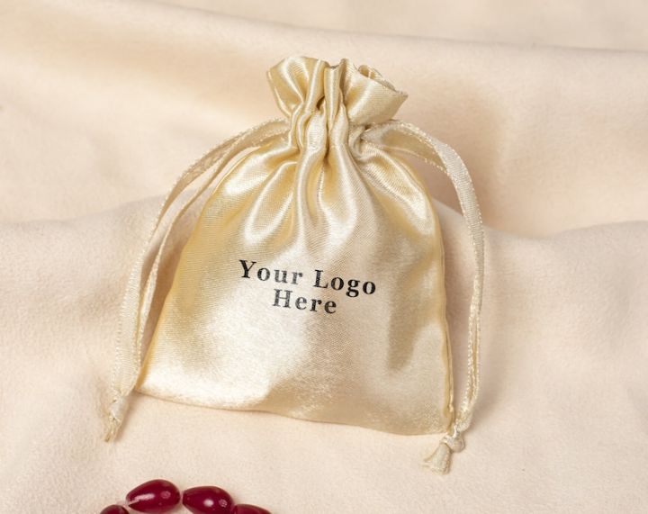 100%20Satin%20Drawstring%20Bags%20Custom%20Jewelry%20Packaging%20Logo%20Bags%20Wedding%20Favor%20Gift%20Bags%20-%20Image%204