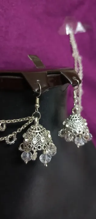 Sahara%20Elegance%20Silver%20Jhumka%20,%20High%20Quality%20Jhumka%20With%20Silver%20Sahara%20,%20trending%20jewellery%20-%20Image%205