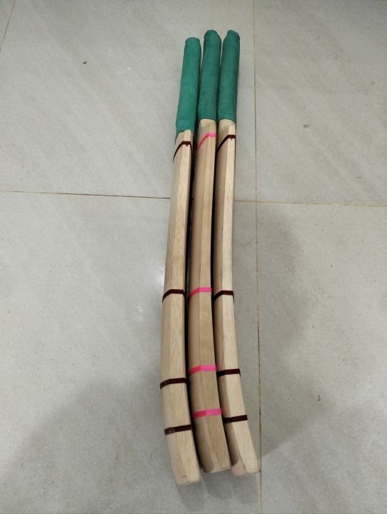 Softball%20Cricket%20Bat%20Low%20Weight%20-%20Image%202