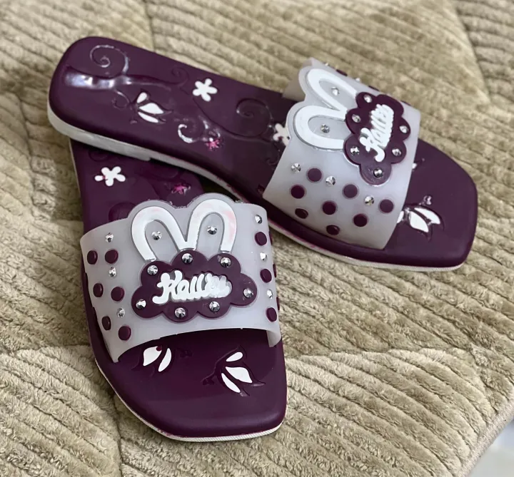 New%20Fashionable%20Design%20Flat%20Slippers%20Sandals%20for%20Girls%20&%20Women%20-%20Image%205