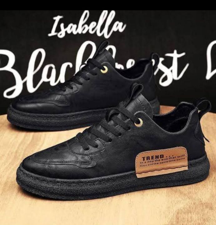 Black%20Sneakers%20-%20Image%202