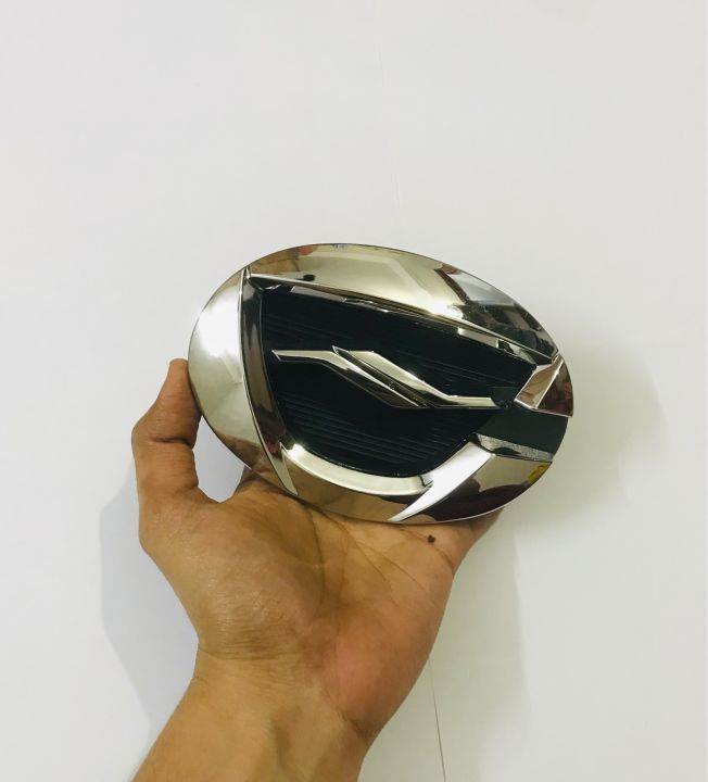 Toyota Axio Front Grill Emblem | Daraz.pk