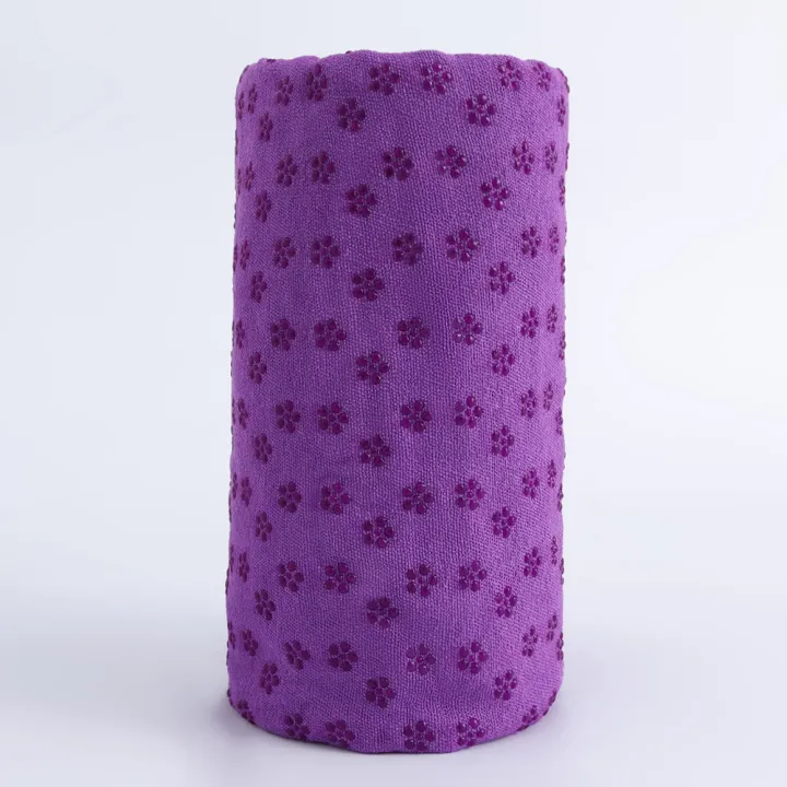 Hot%20Yoga%20Towels%20with%20Grip%20Points%20to%20Absorb%20Sweat%20and%20Prevent%20Slipping,%20Suitable%20for%20Hot%20Yoga,%20Spicy%20Design%20-%20Image%204