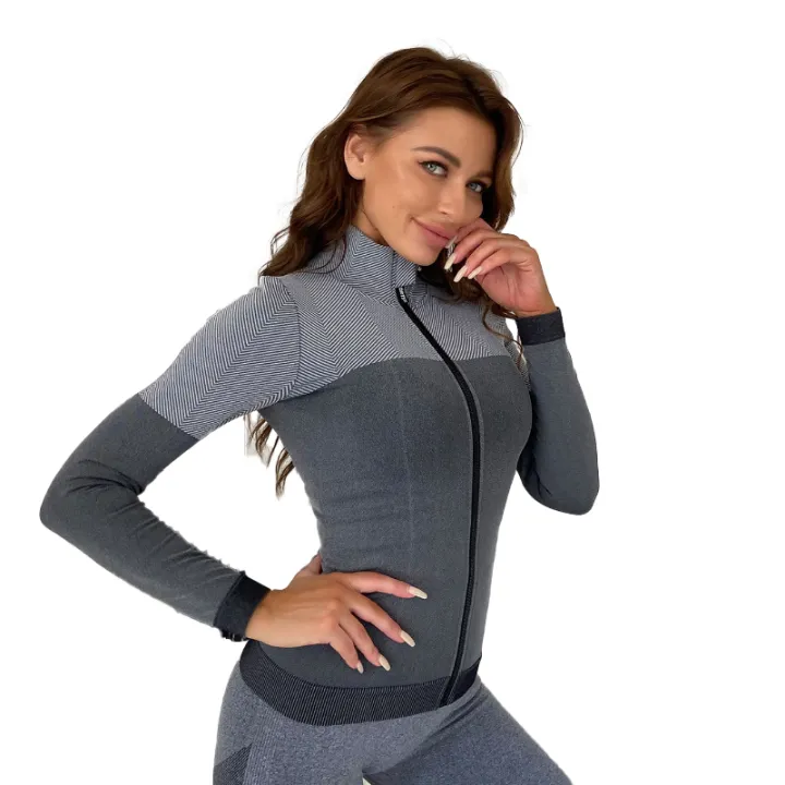 Women's%20Slim%20Fit%20Lightweight%20Jackets%20Women's%20Full%20Zip-up%20Yoga%20Sports%20Running%20Jacket%20for%20Workout%20-%20Image%206