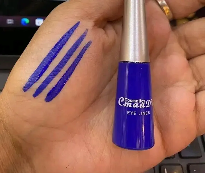 Cmaadu%20blue%20eyeliner%20-%20Image%206