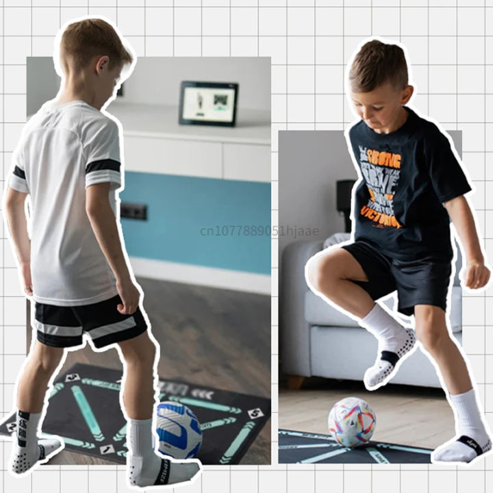 90cm%20Football%20Training%20Mat%20Durable%20Non%20Slip%20Foldable%20Kids%20Adults%20Dribble%20Training%20Mat%20Football%20Training%20Indoor%20Ourdoor%20Equipment%20-%20Image%204