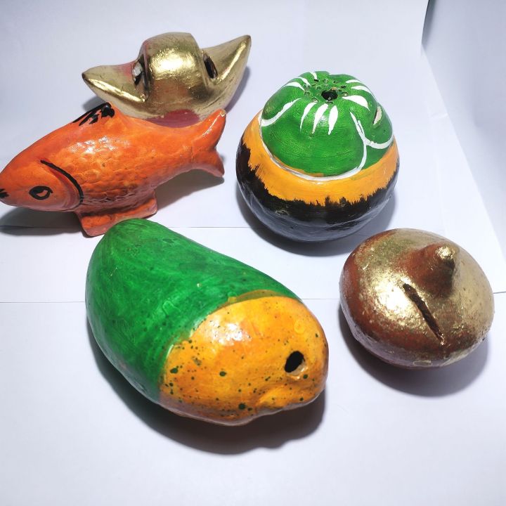 5%20pieces%20clay%20showpiece%20and%20toys%20-%20Image%209