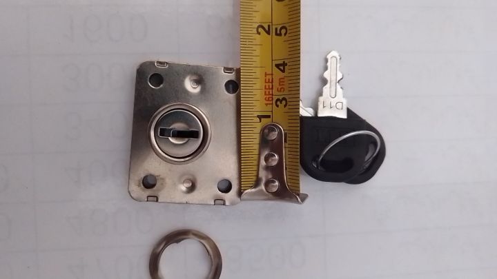 drawer%20lock%20/%20daraz%20lock%20lock/furniture%20lock%20-model%20101%20-%20Image%205