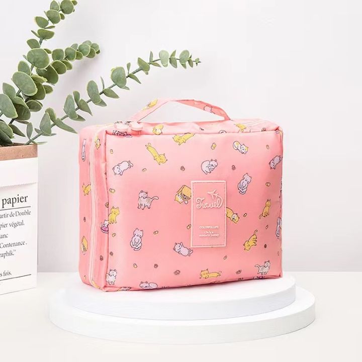 Travel Makeup Bag For Girls Large Cosmetic Organizer Waterproof Makeup Pouch Light Pink AOP Design