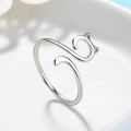 2PCS Adjustable Knitting Crochet Ring, Open Guide Yarn Guide Crochet Tension Ring for Faster Knitting, Women's Knitting. 