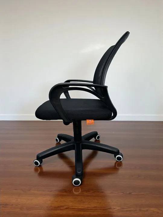 (FP-M-20)%20Smart%20Executive%20%20office%20chair%20China%20mesh%20/premium%20quality/1%20years%20warranty/original%20China%20chair/%20gaming%20chair%20/Furniture%20Plus%20-%20Image%206