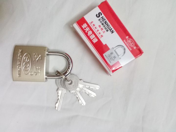 Door%20Lock,%20lock,%20lock%20with%20keys,%20door%20lock%20with%204%20keys%20stainless%20steal%2032%20mm%20-%20Image%204