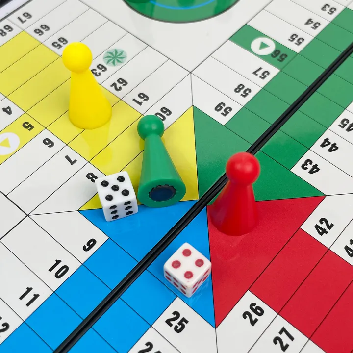 Foldable%20Magnetic%20Dice%20Board%20Game%20Portable%20Plastic%20Chessboard%20Tabletop%20Strategy%20Game%20Travel%20Outdoor%20Game%20Set%20-%20Image%205