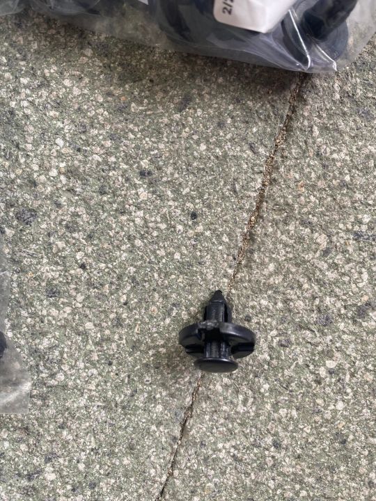 All%20Nissan%20wheel%20arch%20plastic%20clips%20Trana%20sylhy%20Tiida%20XTrail%20March%20Almera%20sunny%20Cefiro%20-%20Image%202