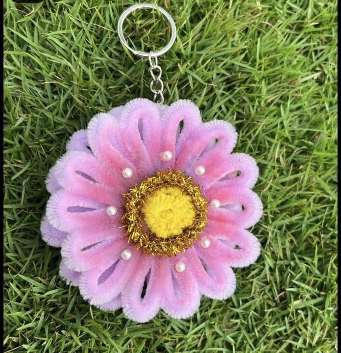 Handmade Pipe Cleaner Flower Keychain – Aesthetic Pastel Pink Daisy Bag ...