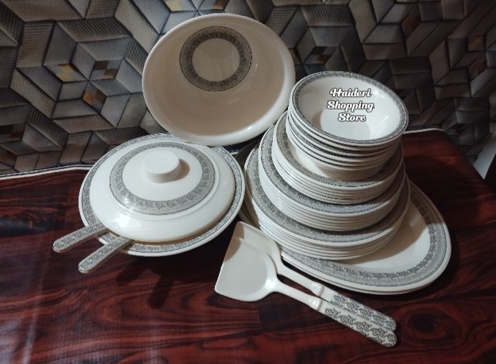 Premium%20Quality%20Melamine%20Double%20Glazed%20Complete%20Dinner%20Set,%20Elegant%20Design%20(6%20Person%20Serving)%20-%20Image%206