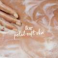 Dove Body Wash for Women Moisturizing Renew Peony & Rose Oil Cleanser All Skin 1L.