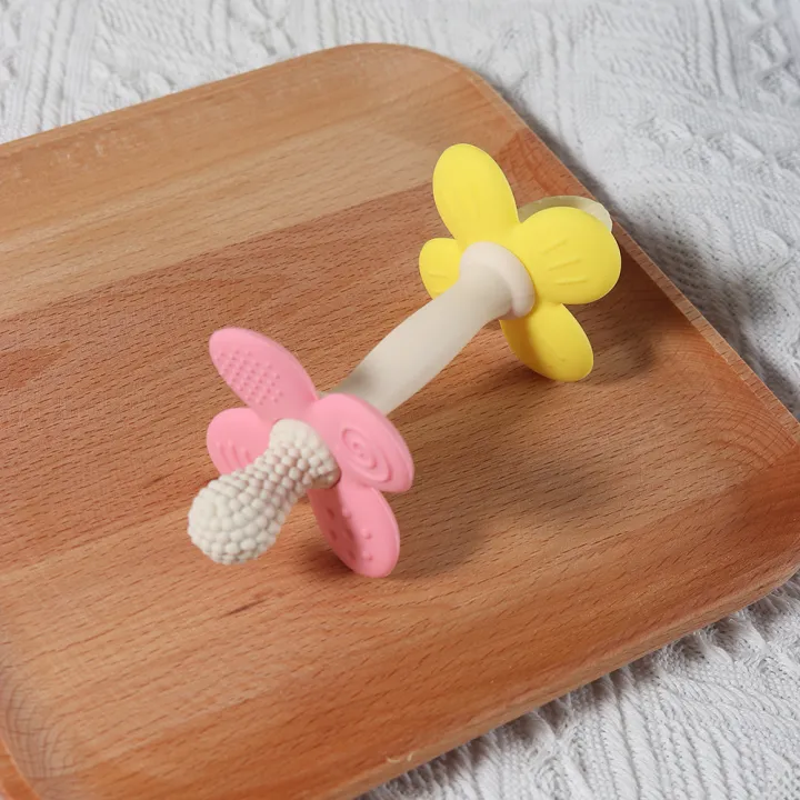 New%202%20in%201%20Baby%20Silicone%20Flower%20Teether%20-%20Safe%20&%20Soft%20Chewing%20Toy%20for%20Soothing%20Sore%20Gums,%20BPA-Free,%20Easy-to-Hold%20Teething%20Toy%20-%20Image%207