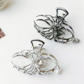 Women's Y2K Sweet Personalized Hair Clip Rhinestone Imitation Pearl Alloy Metal Skull Spider Claw Design for Daily Use.