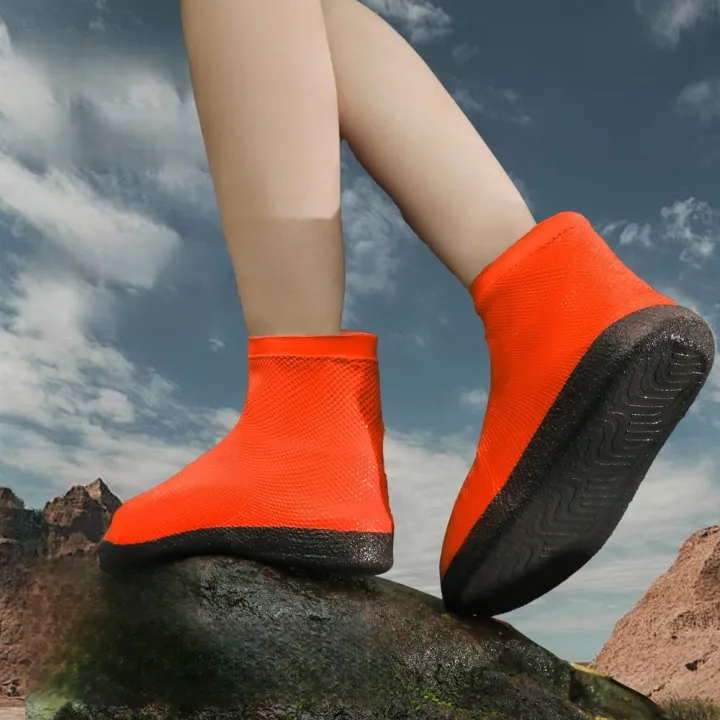 1%20Pair%20Latex%20Waterproof%20Shoe%20Covers%20Anti-Slip%20Reusable%20for%20Outdoor%20Travel%20Rainy%20Day%20Unisex%20Overshoes%20Foot%20Protectors%20-%20Image%203