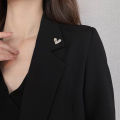 Sparkling crystal heart anti-glare buckle small brooch fashion lapel pin clothes versatile mini corsage button pin jewelry .