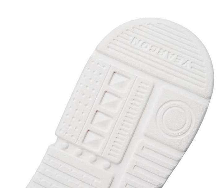 YEARCON%20SNEAKERS%20FOR%20MEN%20-%20Image%203