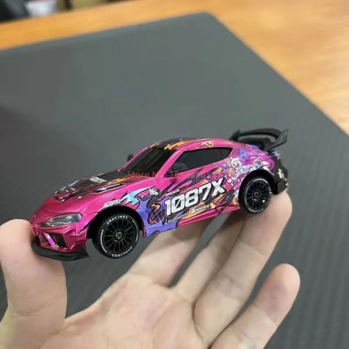 1:43%20Supra%201087X%20RC%20Drift%20Car%20Diecast%20Metal%20Body%20Static%20Model%20Grade%20Gyro%204WD%20Full%20Proportional%20Mini%20RC%20Vehicle%20for%20Collectors%20-%20Image%206