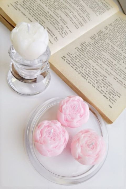 5 piece flower candles with marvelous fragrance