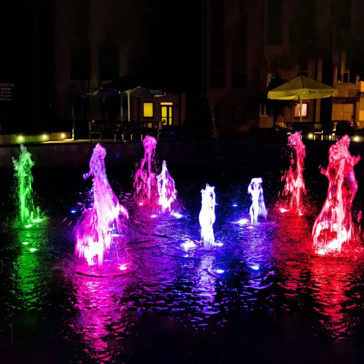 Solar%20Underwater%20RGB%20Light%20for%20Pond%20Aquarium%20Fish%20Tank%20Decor%20IP68%20Solar%20Pool%20Lamp%202/3/4/5leds%20Garden%20Landscape%20Outdoor%20Spotlight%20-%20Image%204