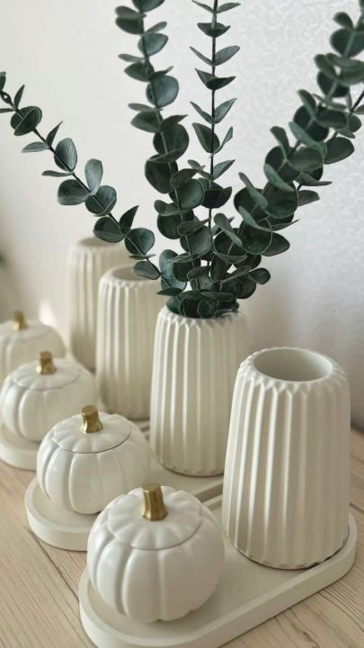Stripped%20heightened%20flower%20decorative%20vase%20for%20home%20decoration%20-%20Image%204