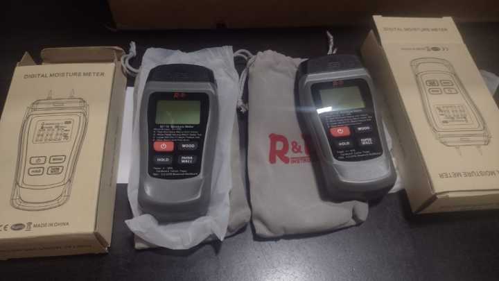 Digital%20Moisture%20Meter%20MT-18%20for%20Wood,%20Paper%20and%20Wall%20-%20Image%205