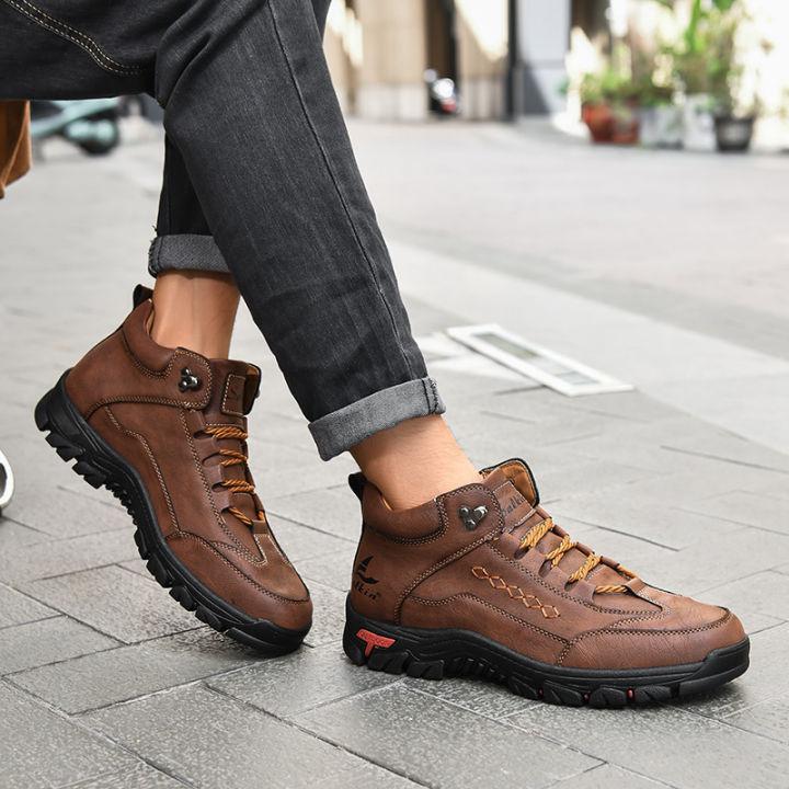 Men's%20High-Top%20Round-Toe%20Fashion%20Boots%20Lace-Up%20Outdoor%20Hiking%20Shoes%20Spring/Fall%20Thick-Sole%20Casual%20Oversized%20Men's%20Shoes%20-%20Image%205