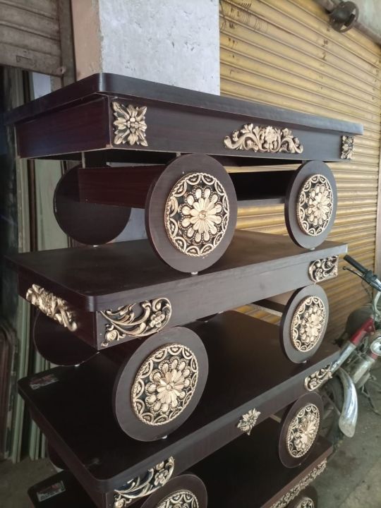 customize%20centre%20table%20MDF%20wood%20lemination%20premium%20quality%20glossy%20-%20Image%202