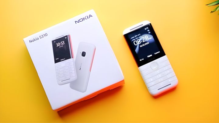 Nokia%205310%20Dual%20Sim%20Express%20Music%20white%20Colour%20Made%20In%20Vietnam%20-%20Image%204
