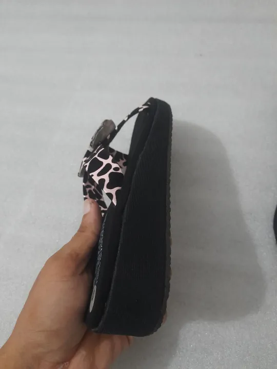 Fashionable%20Weightless%20Sleeper%20for%20Women%20-%20Image%204