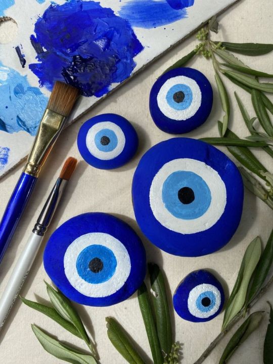 painted%20stone's%20-%20Image%203