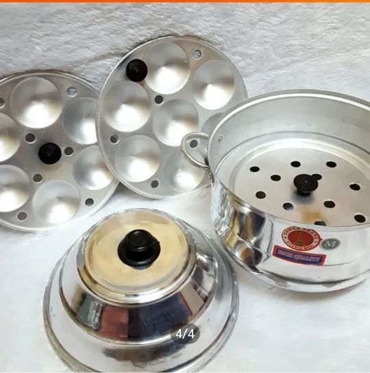 Aluminium%20Idli%20Make%20Idly%20Steamer%20Cooker%20With%202%20Idly%20Plates%20(14%20Idly%20)%20-%20Image%204