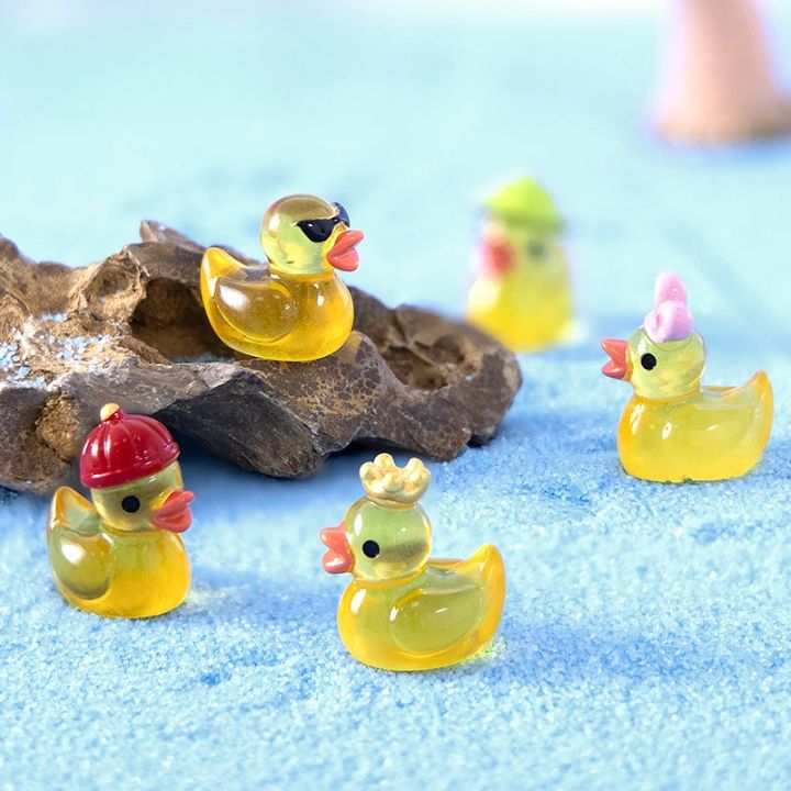 10/20/30PCS%20Mini%20Fluorescent%20Yellow%20Duck%20Ornament%20Miniature%20Figures%20Tiny%20Resin%20Handicraft%20Micro%20Landscape%20Dollhouse%20Decoration%20-%20Image%204