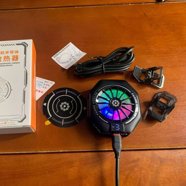 TL05%20X156%20Semiconductor%20Phone%20Cooler%20Powerful%20Cooling%20Magnetic%20Clip%202-in-1%20Digital%20Display%20Mobile%20cooler%20for%20Gaming%20-%20Image%203