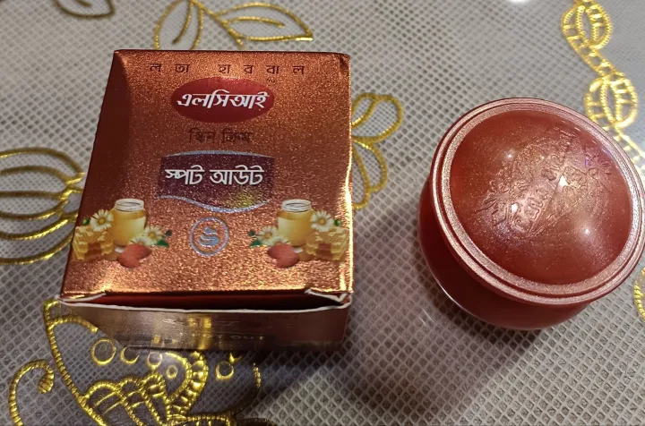 LCI%20Skin%20Cream%20Spot%20Out%20Creamm%2012gm%201pc%20-%20Image%204