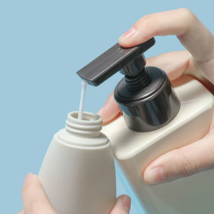 4Pcs/Set%20Travel%20Botttle%20Set%2060ml%20Refillable%20Bottle%20Soft%20Silicone%20Lotion%20Shampoo%20Container%20Squeeze%20Tube%20Empty%20Bottle%20Wholesale%20-%20Image%206