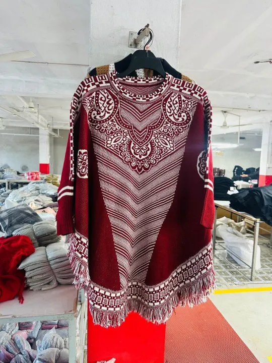 Exclusive%20Winter%20ladies%20poncho%20Sweater%20-%20Image%205