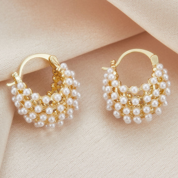 Dazzling%20Artificial%20Pearl%20Earrings%20Premium%20Luxury%20Design%20Timeless%20Elegance%20for%20Fashionable%20Ear%20Accent%20Is%20Suitable%20for%20Daily%20Wear%20-%20Image%206